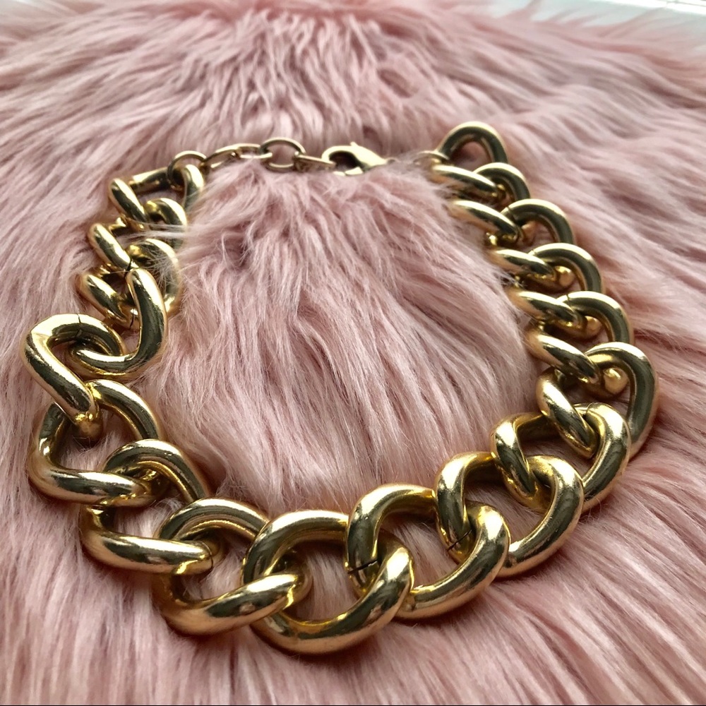 Thick gold chain